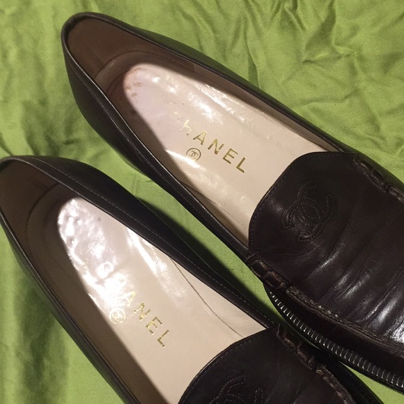 Chanel Chocolate Brown Loafers - Picture 3 of 6